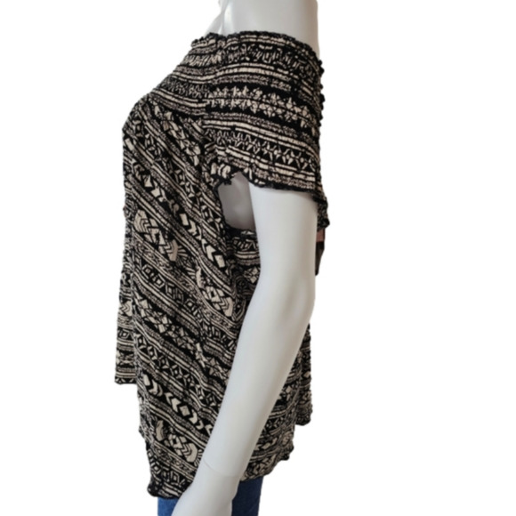 Mossimo Supply Off The Shoulder Abstract Print Top Size XL - Picture 3 of 10